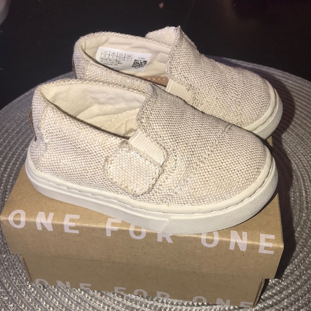Baby Toms shoes